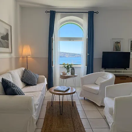 Pavi Apartments Vila Amalia *