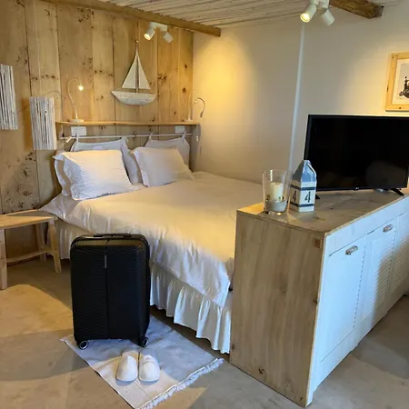 Pavi Apartments Vila Amalia