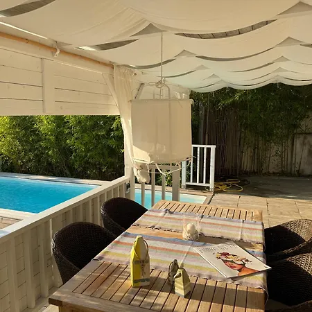 Pavi Apartments Vila Amalia